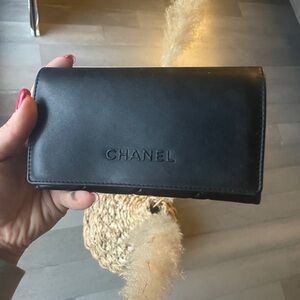 CHANEL Sunglasses holder - genuine